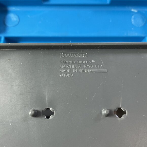 Matchbox Connectables Lube & Tune Toy Car Service Playset Garage 1 Vehicle 1990 - Picture 6 of 16